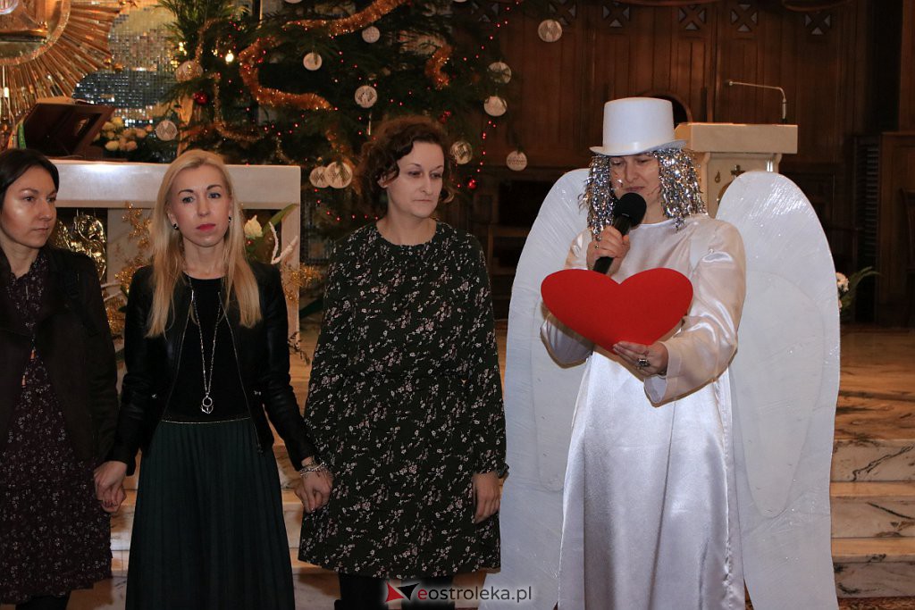 Kolędowanie w kościele pw. Zbawiciela Świata [12.01.2020] - zdjęcie #39 - eOstroleka.pl