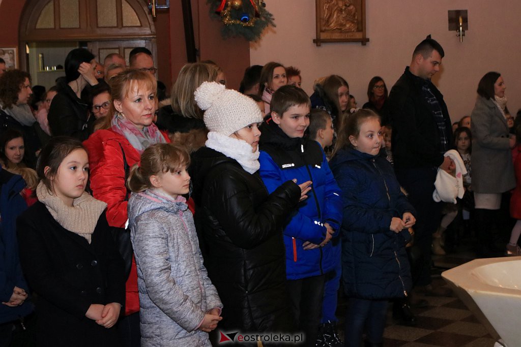 Kolędowanie w kościele pw. Zbawiciela Świata [12.01.2020] - zdjęcie #22 - eOstroleka.pl