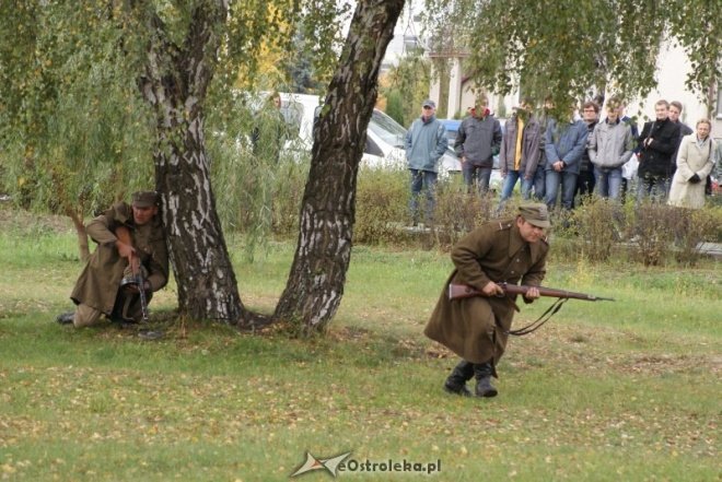 Uroczystości nadania imienia w ginmnzajum nr 2 (01.10.2010) - zdjęcie #44 - eOstroleka.pl