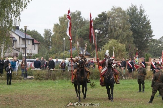 Uroczystości nadania imienia w ginmnzajum nr 2 (01.10.2010) - zdjęcie #107 - eOstroleka.pl