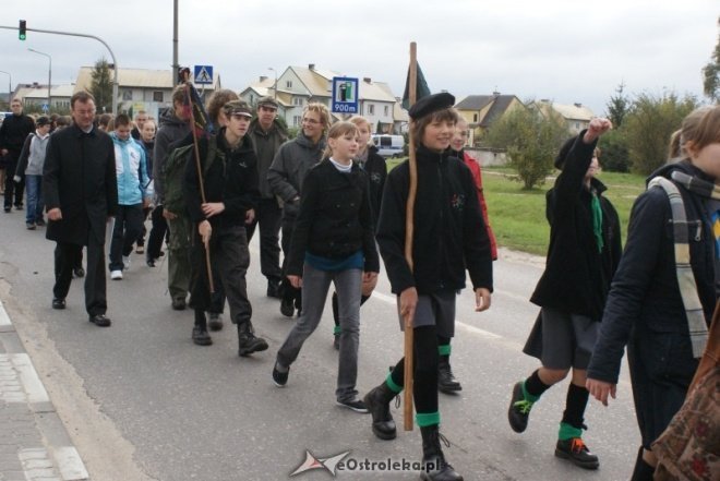 Uroczystości nadania imienia w ginmnzajum nr 2 (01.10.2010) - zdjęcie #65 - eOstroleka.pl