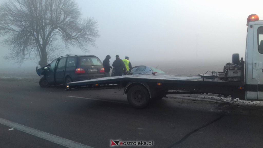 Utrudnienia na drodze do Goworowa po wypadku w Pokrzywnicy [17.01.2020] - zdjęcie #4 - eOstroleka.pl