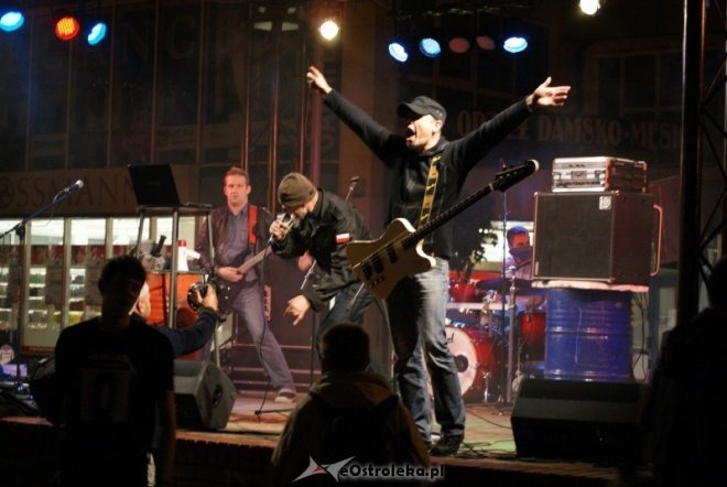 Koncert De Press w Ostrołęce (01.10.2010)	  - zdjęcie #24 - eOstroleka.pl