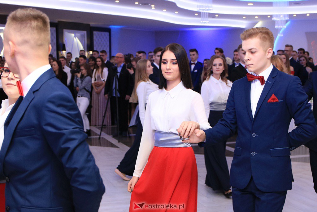 Studniówka 2020 w ZSZ nr 1 [18.01.2020] - zdjęcie #345 - eOstroleka.pl