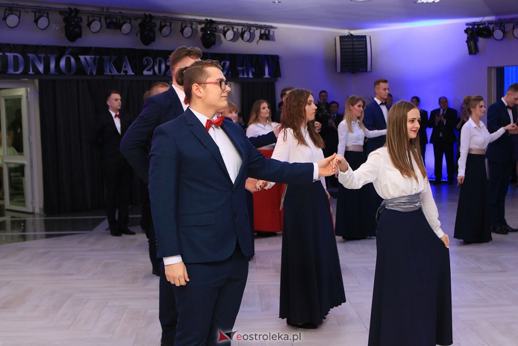 Studniówka 2020 w ZSZ nr 1 [18.01.2020] - zdjęcie #337 - eOstroleka.pl