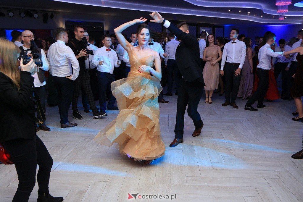 Studniówka 2020 w ZSZ nr 1 [18.01.2020] - zdjęcie #23 - eOstroleka.pl