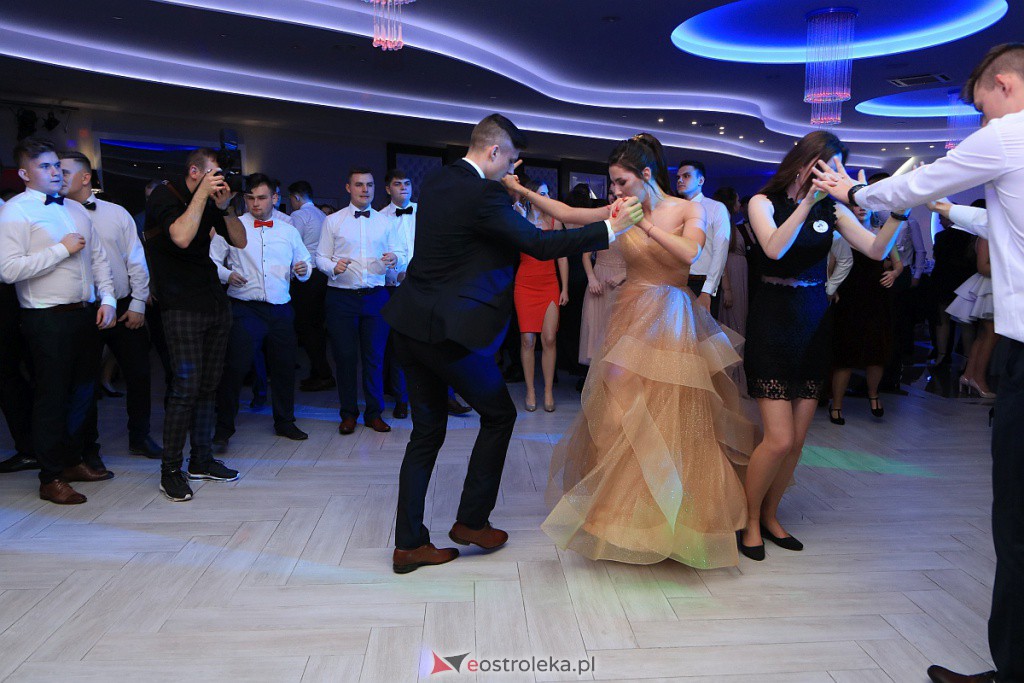 Studniówka 2020 w ZSZ nr 1 [18.01.2020] - zdjęcie #22 - eOstroleka.pl