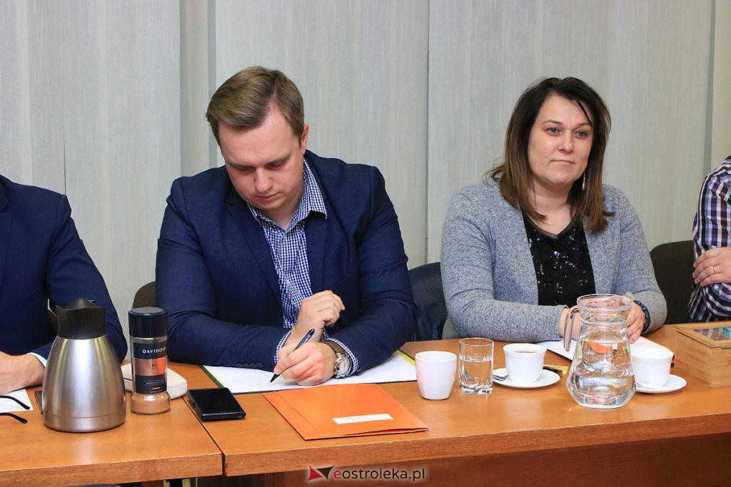 Posiedzenie komisji technicznje w sprawie nieprawidłowości w miejskich inwestycjach [21.01.2020] - zdjęcie #17 - eOstroleka.pl