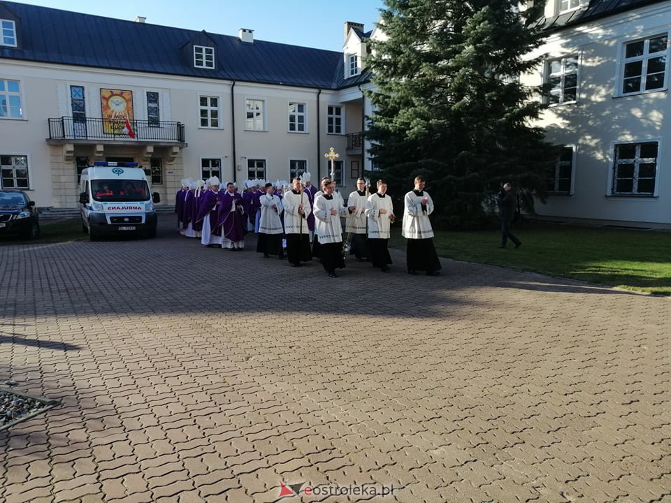 Pogrzeb biskupa Stanisława Stefanka [23.01.2020] - zdjęcie #5 - eOstroleka.pl
