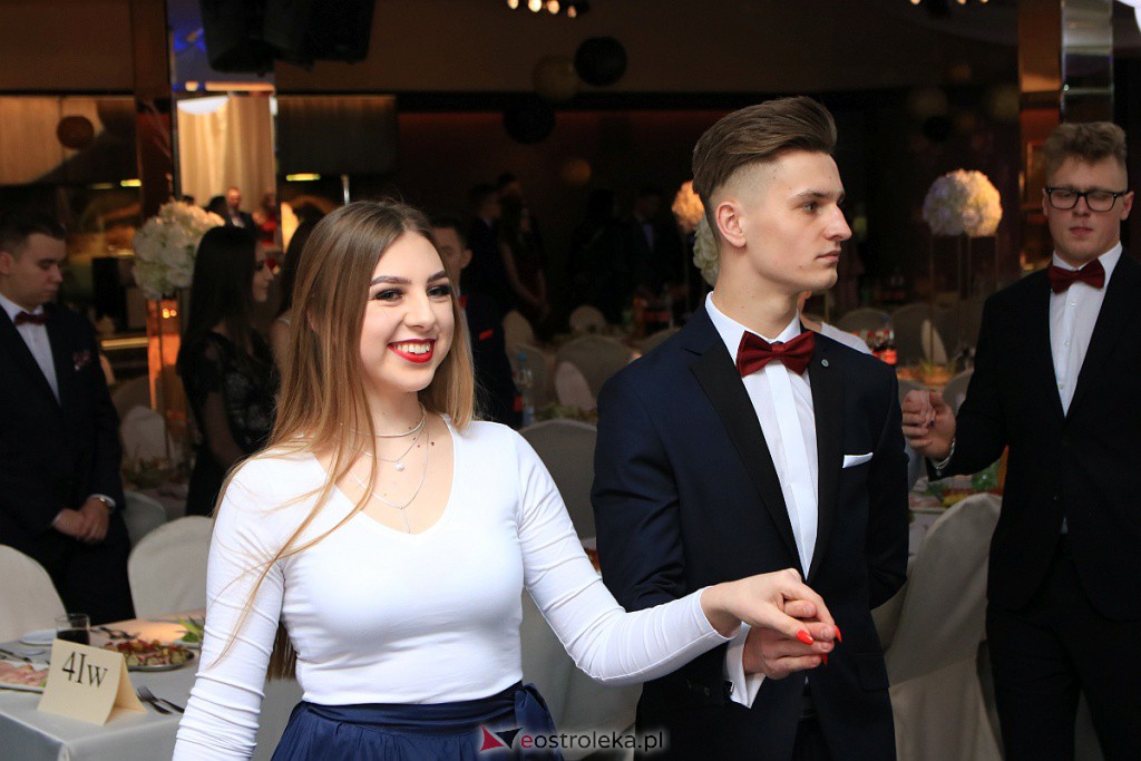 Studniówka 2020 w ZSZ nr 2 [25.01.2020] - zdjęcie #286 - eOstroleka.pl