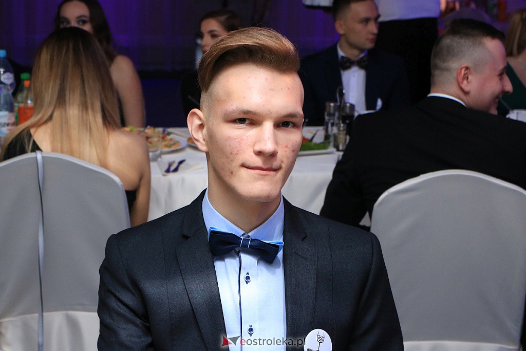 Studniówka 2020 w ZSZ nr 2 [25.01.2020] - zdjęcie #162 - eOstroleka.pl