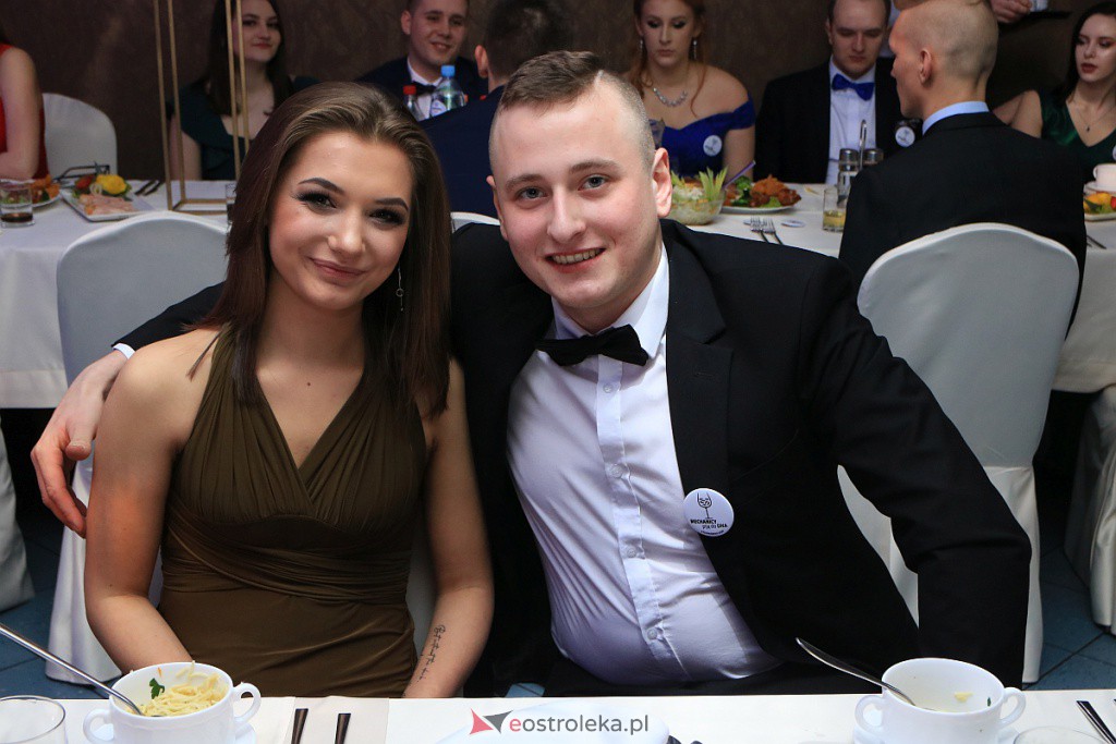 Studniówka 2020 w ZSZ nr 2 [25.01.2020] - zdjęcie #160 - eOstroleka.pl