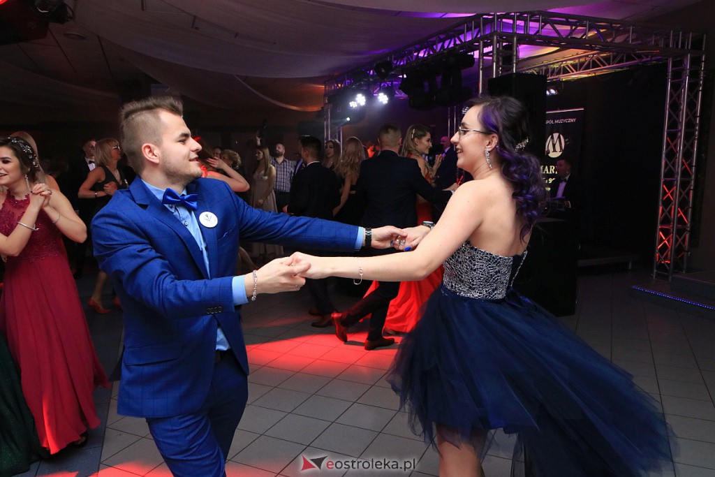 Studniówka 2020 w ZSZ nr 2 [25.01.2020] - zdjęcie #76 - eOstroleka.pl