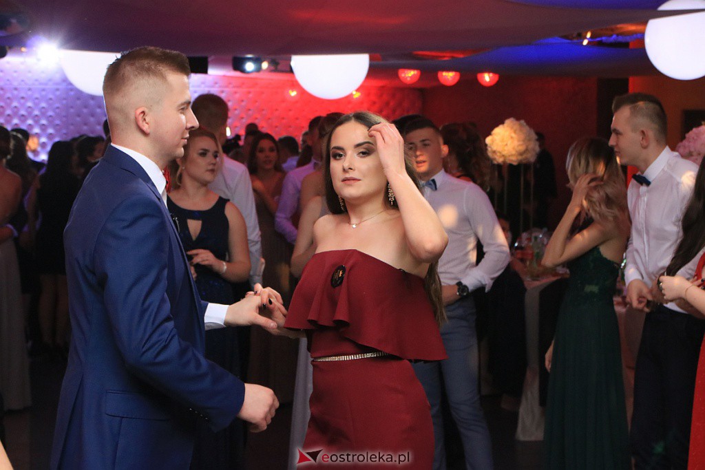 Studniówka 2020 w ZSZ nr 2 [25.01.2020] - zdjęcie #72 - eOstroleka.pl