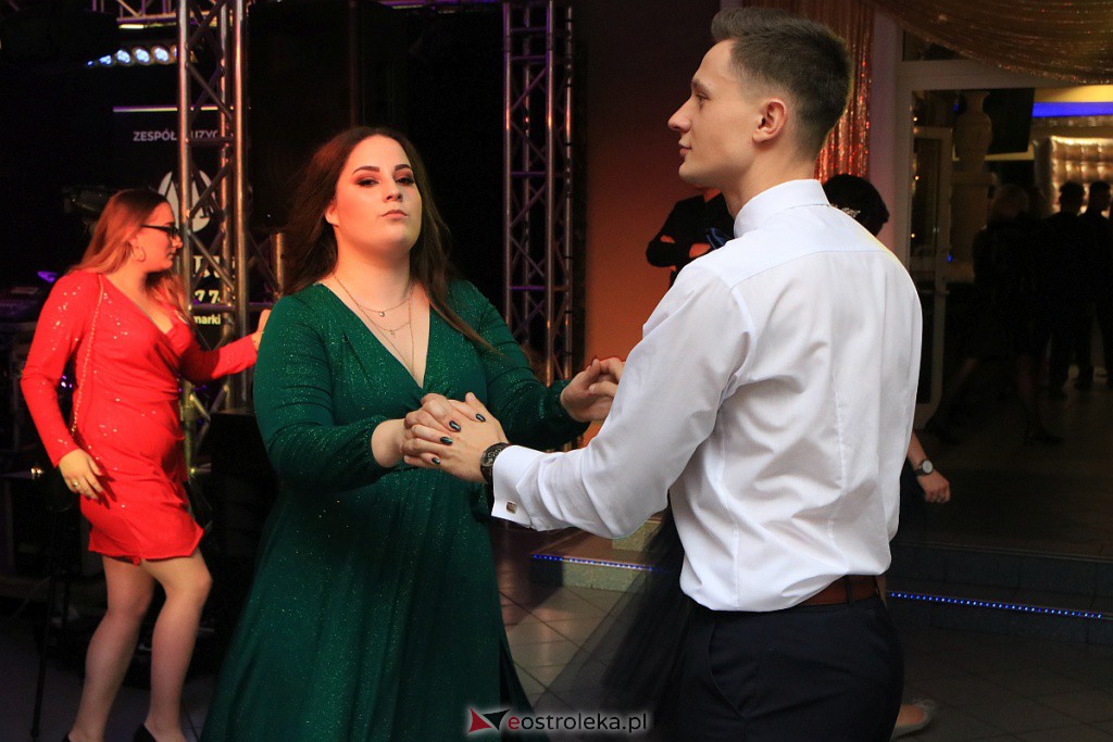 Studniówka 2020 w ZSZ nr 2 [25.01.2020] - zdjęcie #58 - eOstroleka.pl