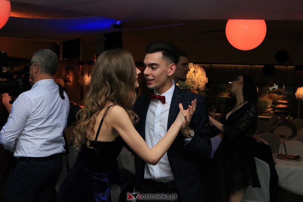 Studniówka 2020 w ZSZ nr 2 [25.01.2020] - zdjęcie #46 - eOstroleka.pl