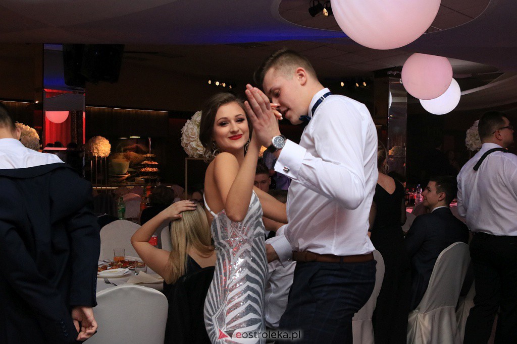 Studniówka 2020 w ZSZ nr 2 [25.01.2020] - zdjęcie #22 - eOstroleka.pl