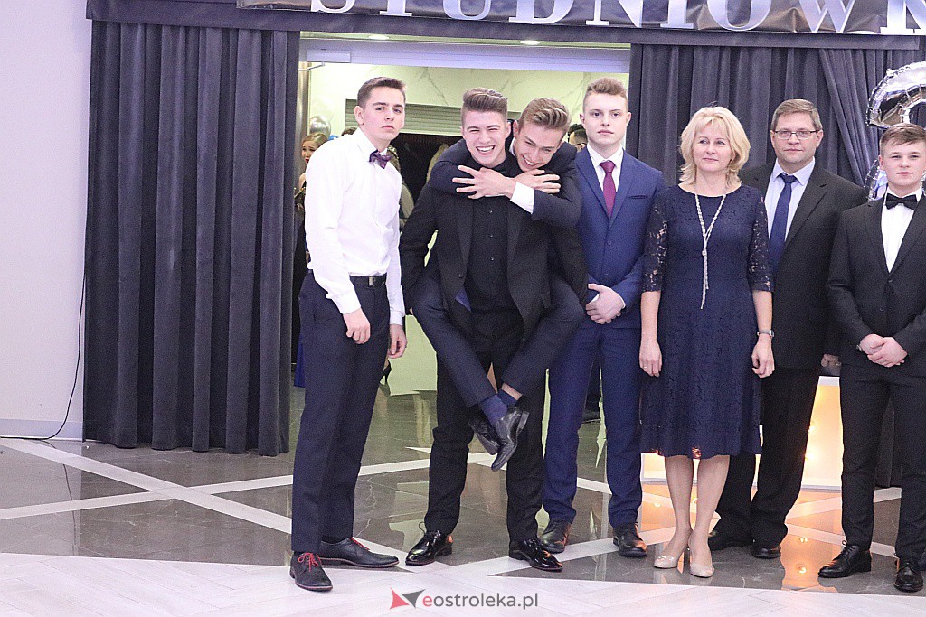 Studniówka 2020 w II LO w Ostrołęce [25.01.2020] - zdjęcie #171 - eOstroleka.pl