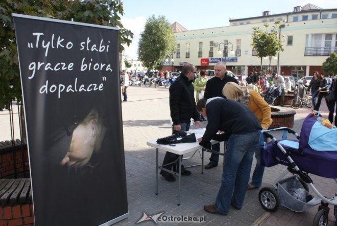 Kampania antydopalaczowa w Ostrołęce (02.20.2010) - zdjęcie #76 - eOstroleka.pl