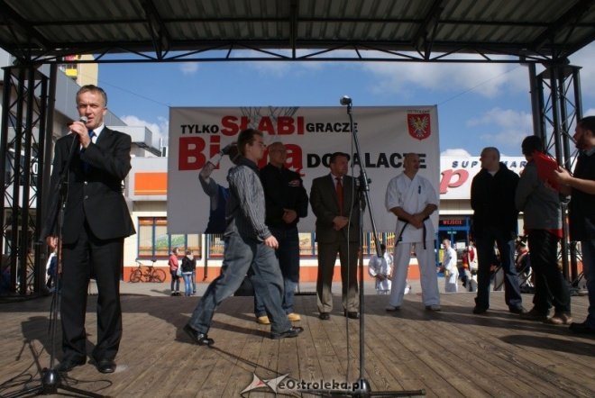 Kampania antydopalaczowa w Ostrołęce (02.20.2010) - zdjęcie #54 - eOstroleka.pl
