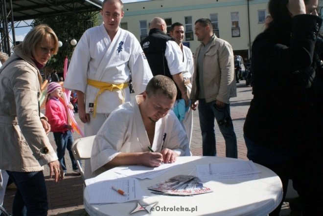 Kampania antydopalaczowa w Ostrołęce (02.20.2010) - zdjęcie #11 - eOstroleka.pl