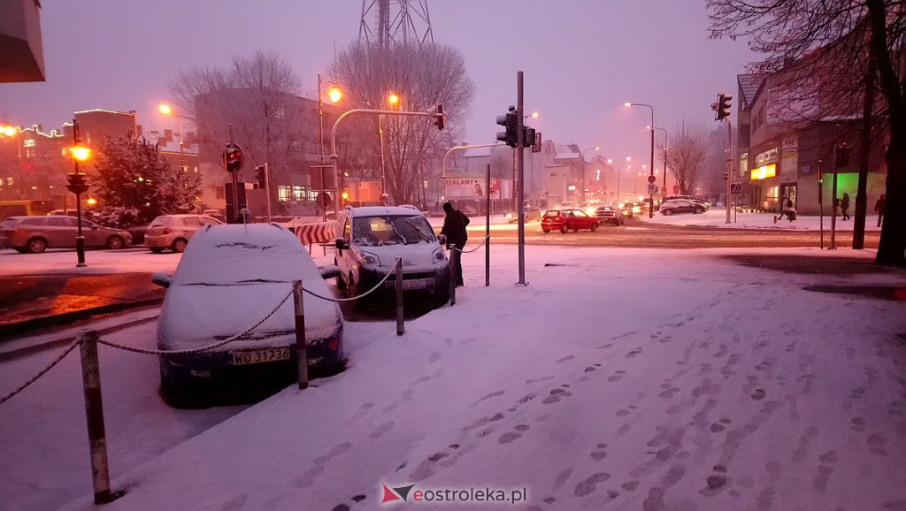 Pierwszy w sezonie atak zimy i poważny sprawdzian dla miejskich drogowców [29.01.2020] - zdjęcie #15 - eOstroleka.pl