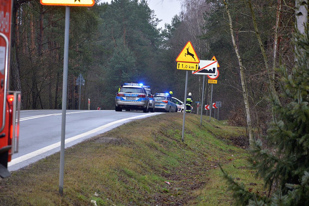 Poważny wypadek pod Czerwinem [01.02.2020] - zdjęcie #27 - eOstroleka.pl