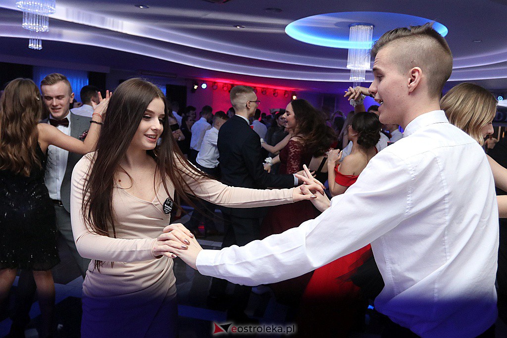 Studniówka ZSZ 4 w Ostrołęce [08.02.2020] - zdjęcie #43 - eOstroleka.pl