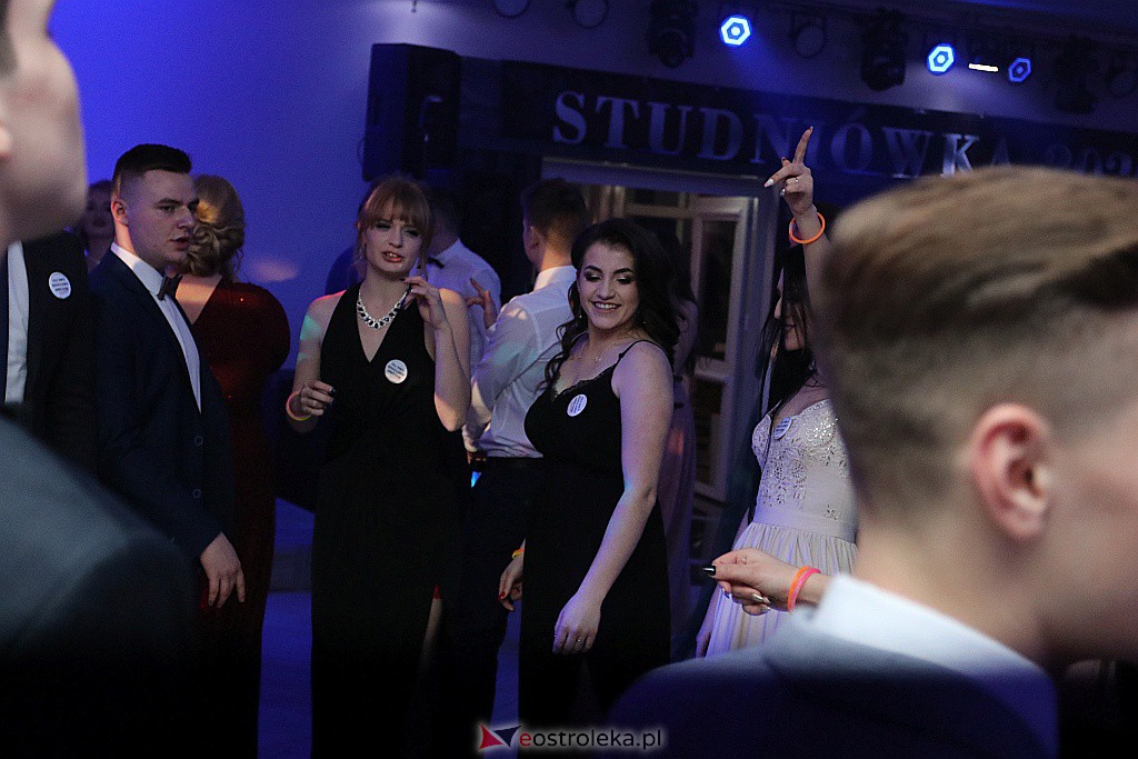Studniówka ZSZ 4 w Ostrołęce [08.02.2020] - zdjęcie #29 - eOstroleka.pl