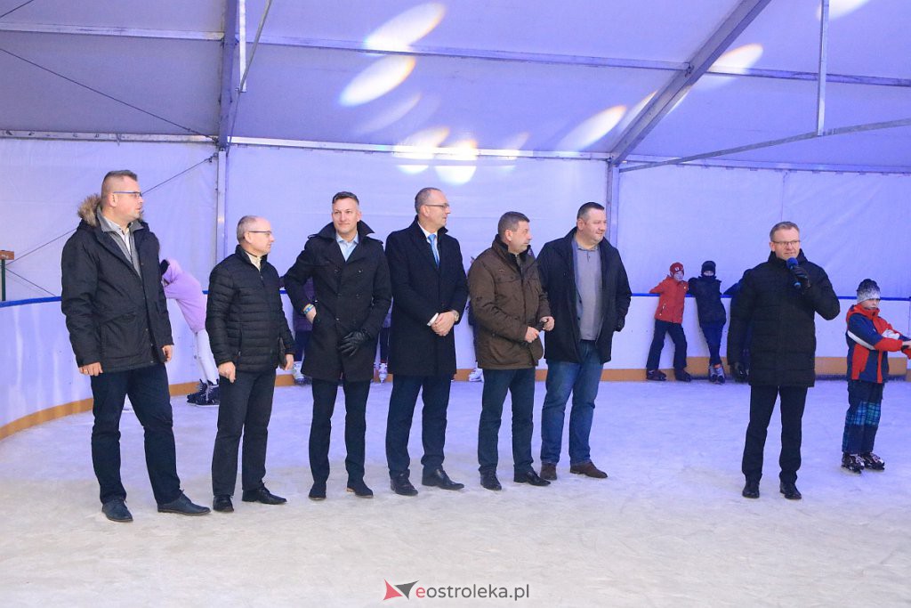 Sztuczne lodowisko oficjalnie otwarte [09.02.2020] - zdjęcie #25 - eOstroleka.pl