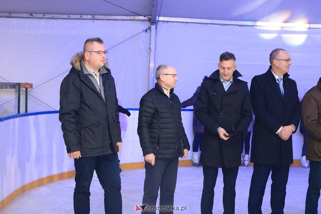 Sztuczne lodowisko oficjalnie otwarte [09.02.2020] - zdjęcie #26 - eOstroleka.pl