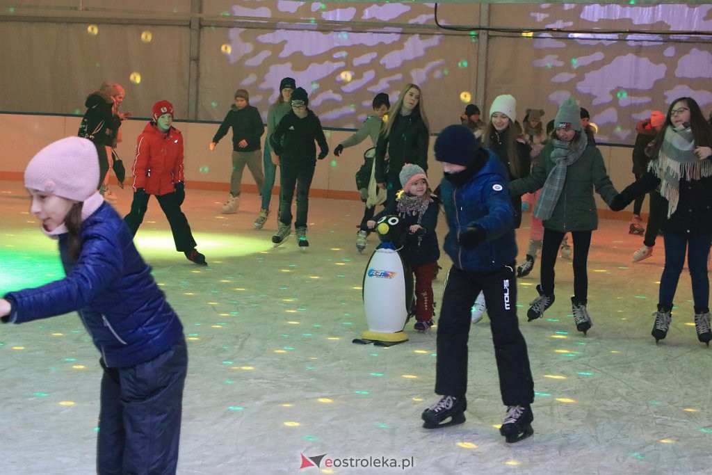 Sztuczne lodowisko oficjalnie otwarte [09.02.2020] - zdjęcie #56 - eOstroleka.pl