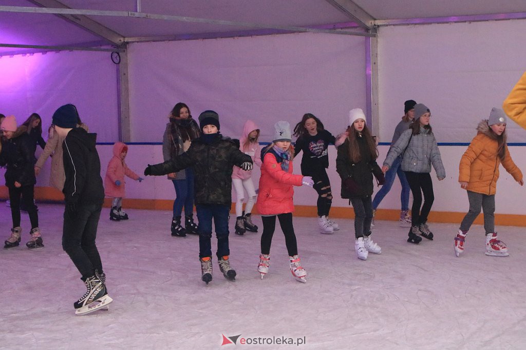 Sztuczne lodowisko oficjalnie otwarte [09.02.2020] - zdjęcie #16 - eOstroleka.pl