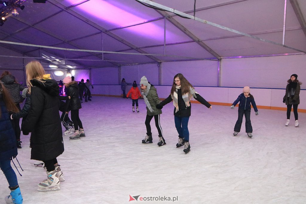 Sztuczne lodowisko oficjalnie otwarte [09.02.2020] - zdjęcie #12 - eOstroleka.pl