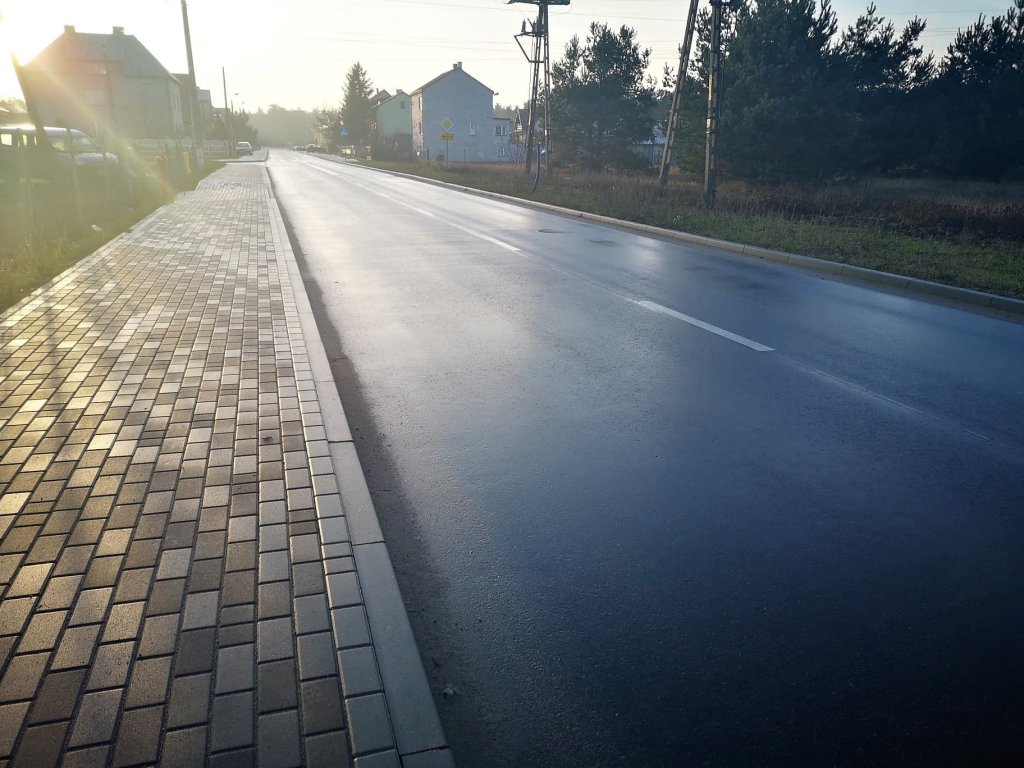 Nowa nawierzchnia ulicy Nowej w Laskowcu [11.02.2020] - zdjęcie #3 - eOstroleka.pl
