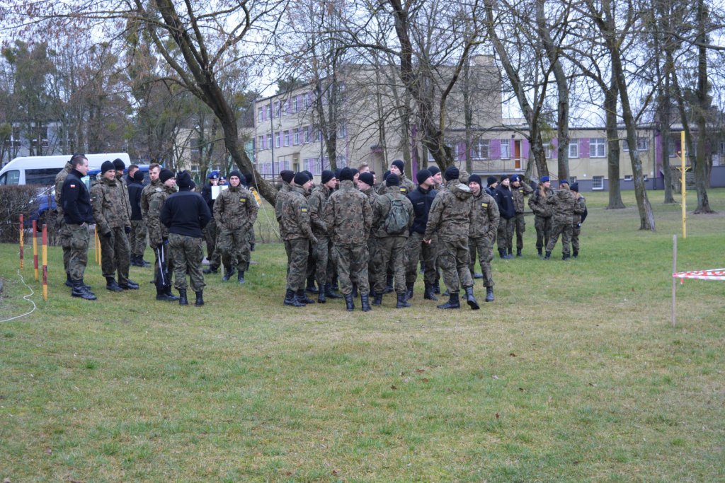 Adepci klas mundurowych z ZSZ 2 z certyfikatami MON. Egzaminy zdali wzorowo [13.02.2020] - zdjęcie #18 - eOstroleka.pl