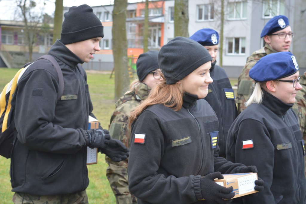 Adepci klas mundurowych z ZSZ 2 z certyfikatami MON. Egzaminy zdali wzorowo [13.02.2020] - zdjęcie #31 - eOstroleka.pl