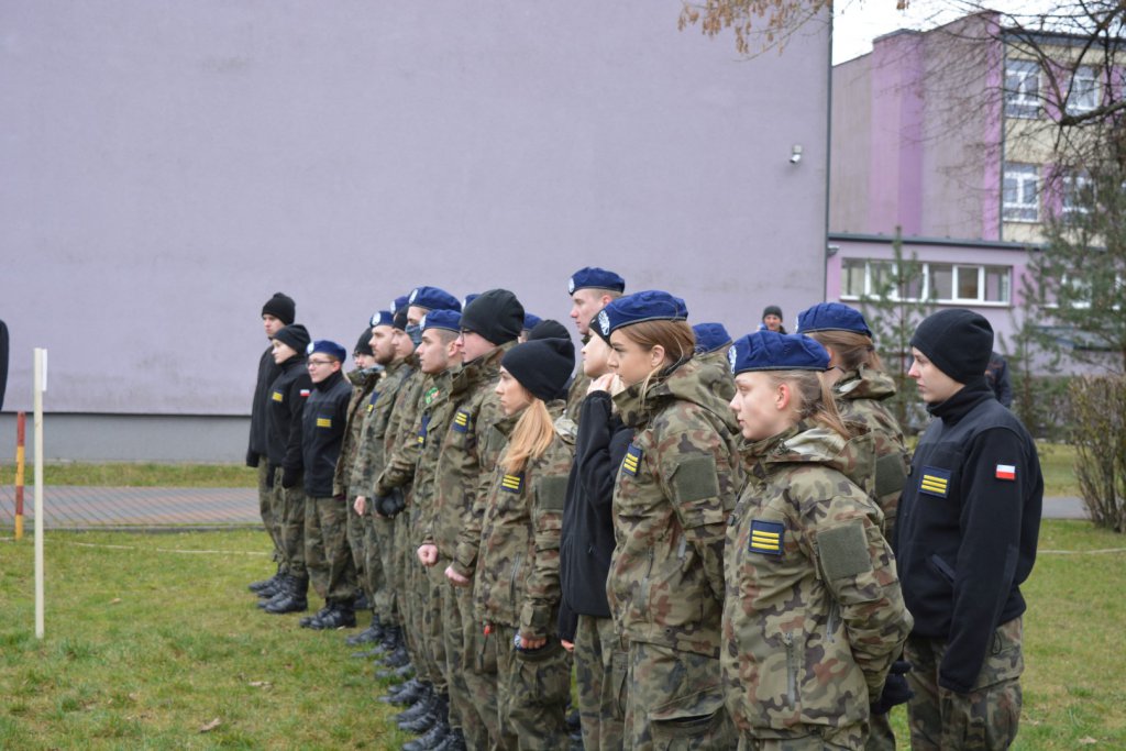 Adepci klas mundurowych z ZSZ 2 z certyfikatami MON. Egzaminy zdali wzorowo [13.02.2020] - zdjęcie #39 - eOstroleka.pl