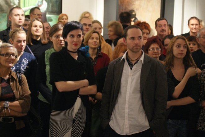 Malarstwo wolnego związku- wernisaż prac Joanny Rusinek i Filipa Kalkowskiego (07.10.2010) - zdjęcie #13 - eOstroleka.pl