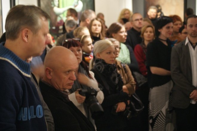 Malarstwo wolnego związku- wernisaż prac Joanny Rusinek i Filipa Kalkowskiego (07.10.2010) - zdjęcie #5 - eOstroleka.pl