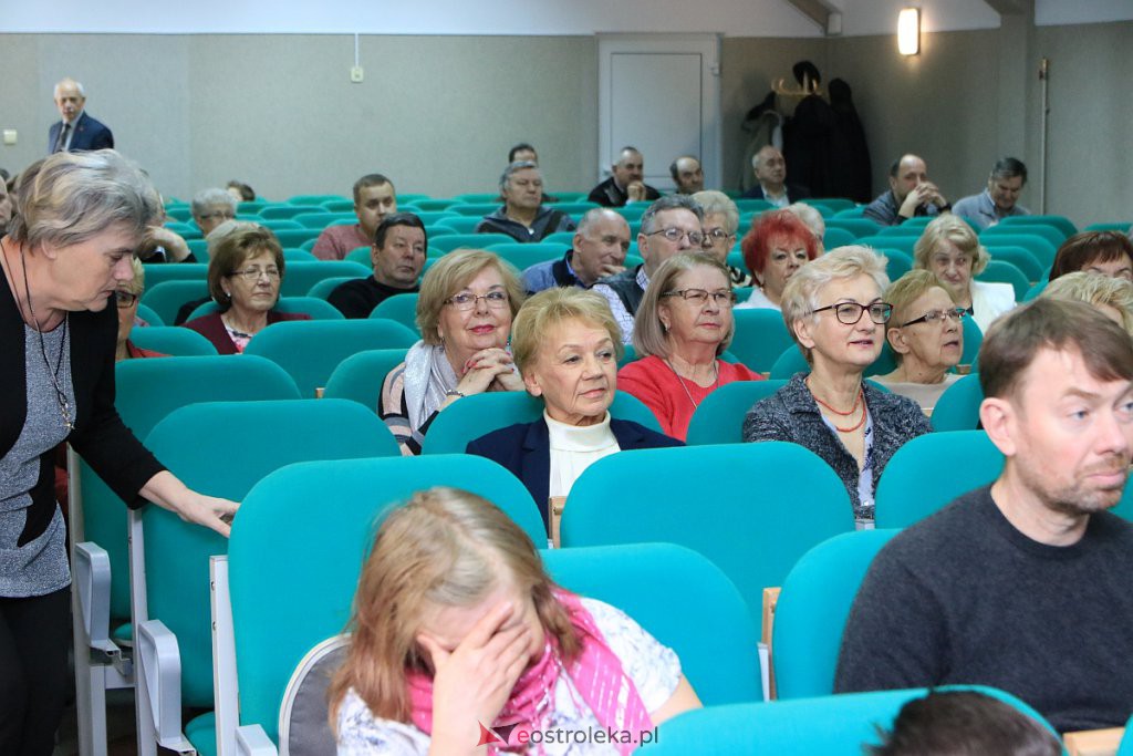 O miodzie i jego walorach z „Sąsiadami” w CKZiU [20.02.2020] - zdjęcie #9 - eOstroleka.pl