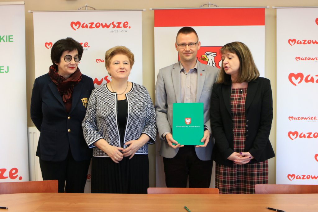 Opaski z przyciskiem SOS trafią do seniorów z Ostrołęki, Rzekunia i Różana [24.02.2020] - zdjęcie #1 - eOstroleka.pl