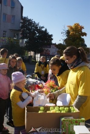 Happenig na rzecz Hospicjum Domowego CARITAS (09.10.2010) - zdjęcie #4 - eOstroleka.pl