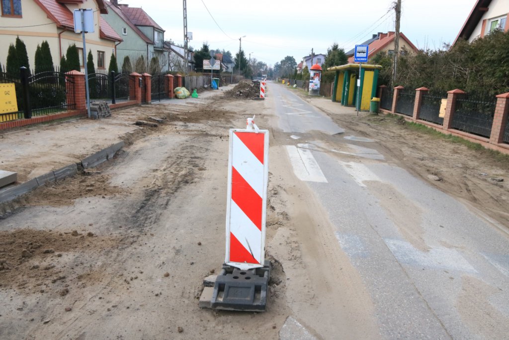 Więcej utrudnień na remontowanym odcinku ulic Sierakowskiego i Padlewskiego [06.03.2020] - zdjęcie #4 - eOstroleka.pl