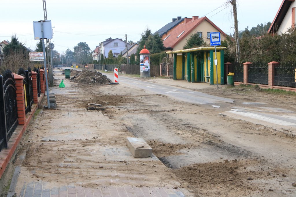 Więcej utrudnień na remontowanym odcinku ulic Sierakowskiego i Padlewskiego [06.03.2020] - zdjęcie #13 - eOstroleka.pl