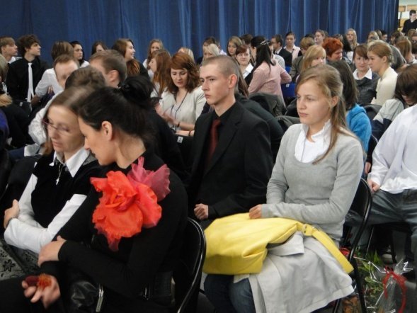 Dzień Edukacji Narodowej w I LO (13.10.2010) - zdjęcie #20 - eOstroleka.pl