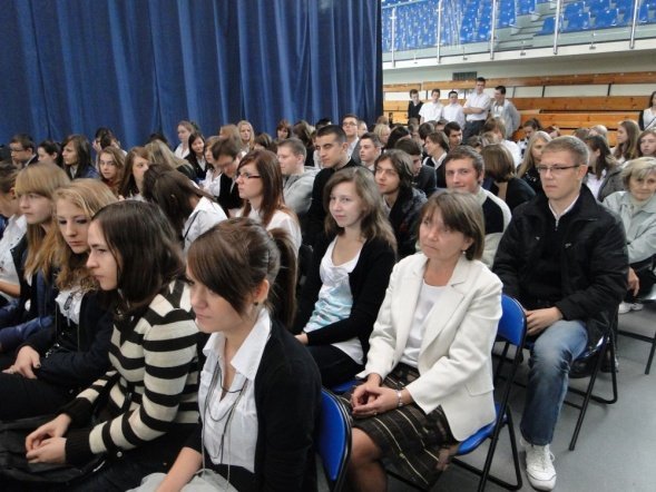 Dzień Edukacji Narodowej w I LO (13.10.2010) - zdjęcie #18 - eOstroleka.pl