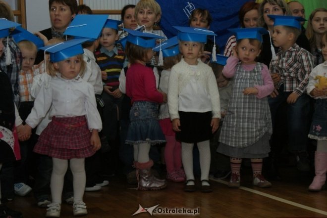 Ślubowanie na przedszkolaka w Przedszkolu Miejskim nr 7 - zdjęcie #8 - eOstroleka.pl