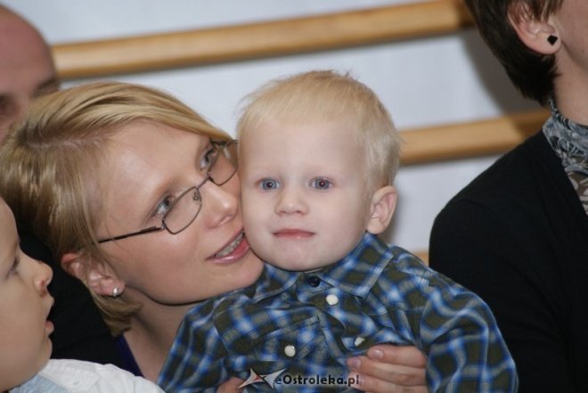 Ślubowanie na przedszkolaka w Przedszkolu Miejskim nr 7 - zdjęcie #28 - eOstroleka.pl