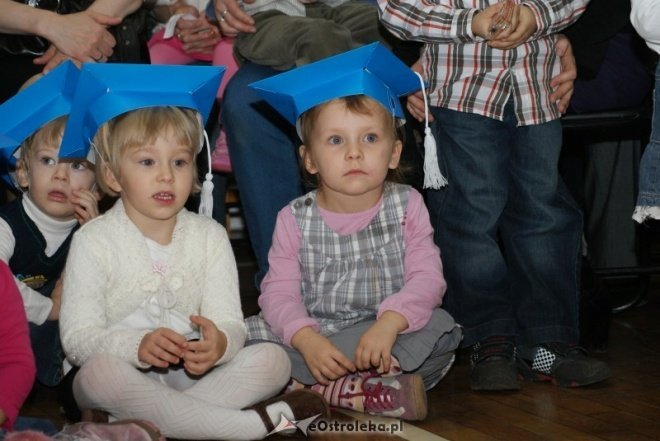Ślubowanie na przedszkolaka w Przedszkolu Miejskim nr 7 - zdjęcie #27 - eOstroleka.pl